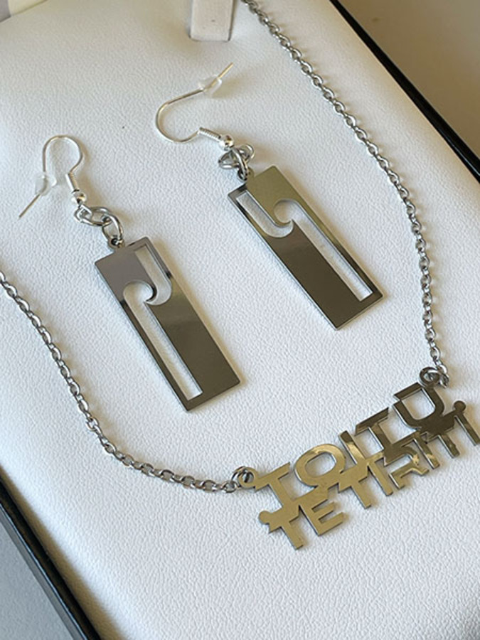 Silver Toitu Te Tiriti Pendant, Tino Rangatiratanga earrings 35mm