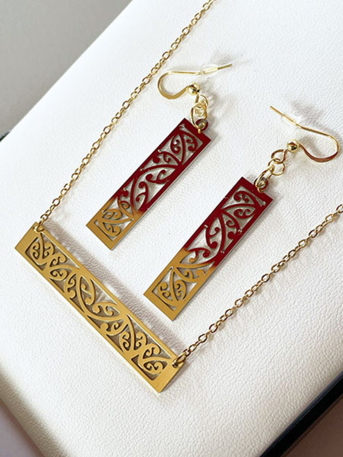 Gold Kowhaiwhai Barchain 50mm & 35mm Rectangle Earrings