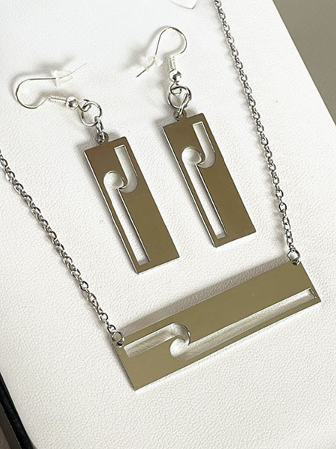 Silver Tino Rangatiratanga barchain pendant 50mm & 40mm Earrings