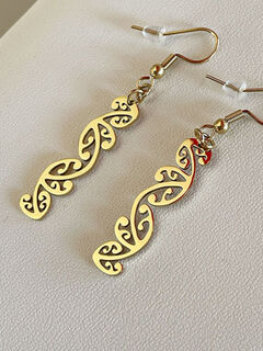 Gold Koru Kowhaiwhai earrings 35mm