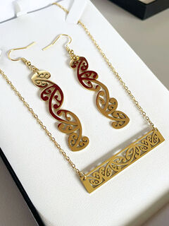 Gold Kowhaiwhai Barchain 50mm & 50mm Earrings
