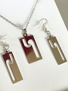 Silver Tino Rangatiratanga pendant 35mm & 40mm Earrings