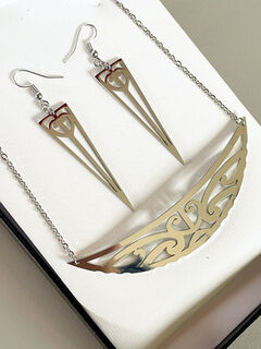 Silver Manama half-moon 85mm & 50mm triangle Earrings