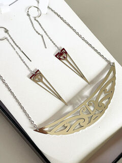 Silver Manawa half-moon 85mm & 50mm triangle thread earrings