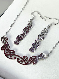 Silver Kowhaiwhai Halfmoon 50mm & 35mm Earrings